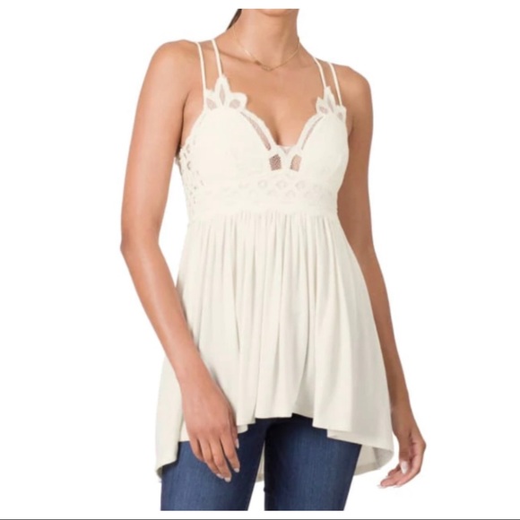 ShopEvelynne Tops - 07 BOHO CHIC CROCHET LACE CAMI
